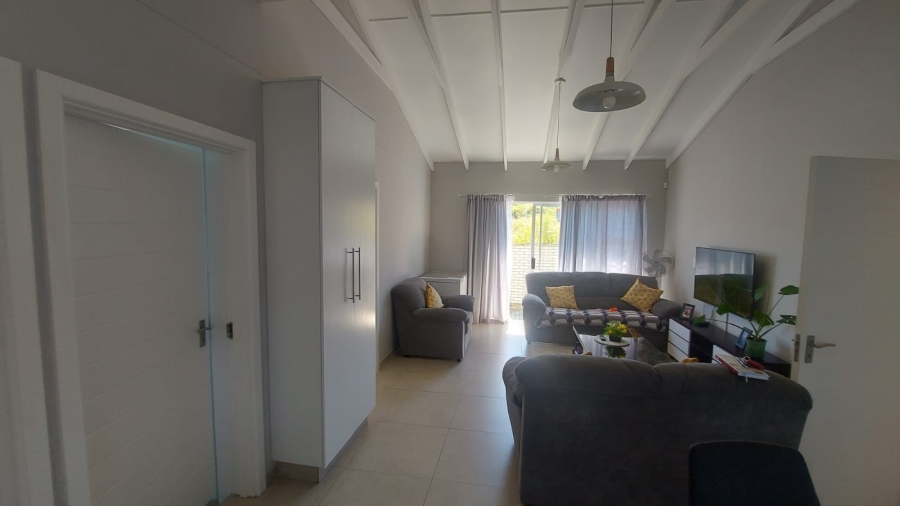 2 Bedroom Property for Sale in Nahoon Valley Park Eastern Cape